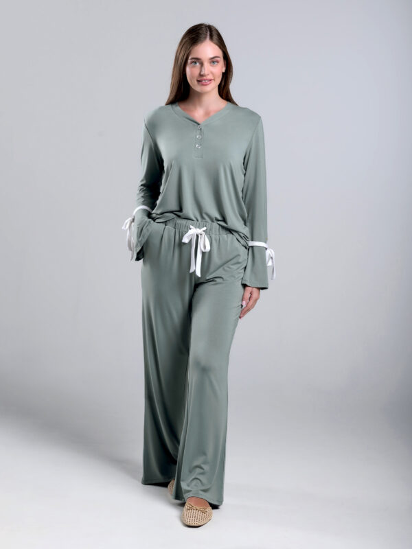 Olivine 2-pieces long sleeve bamboo pajama set – PJ Couture Collection