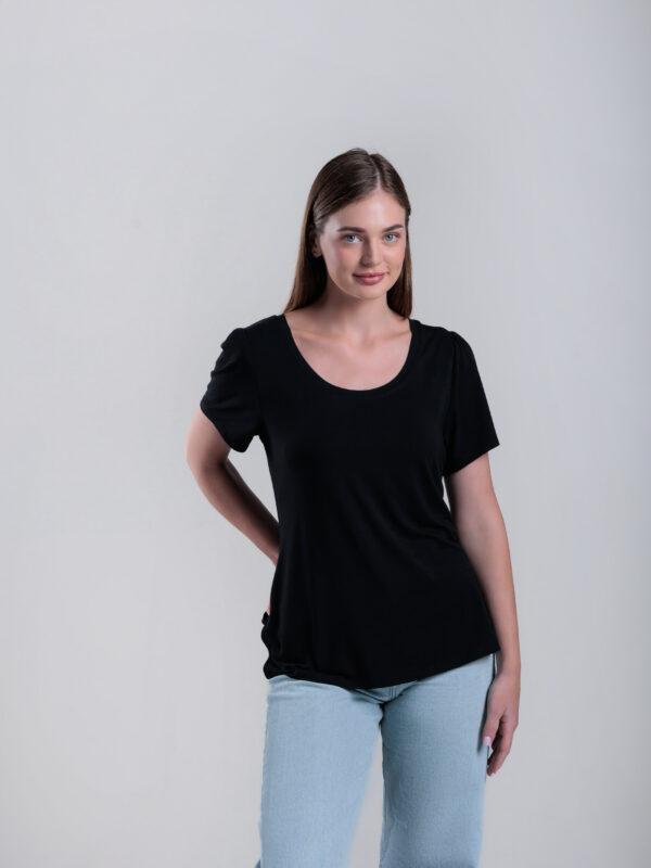 scoop neck bamboo Tee -Black- La Julie